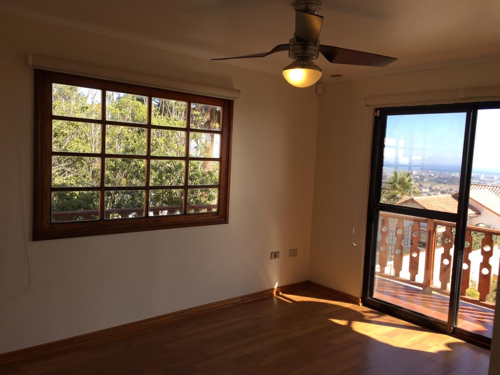 HERMOSA casa en SAN JOAQUIN LA SERENA, maravillosa VISTA AL MAR , excelente ubicación y plusvalía